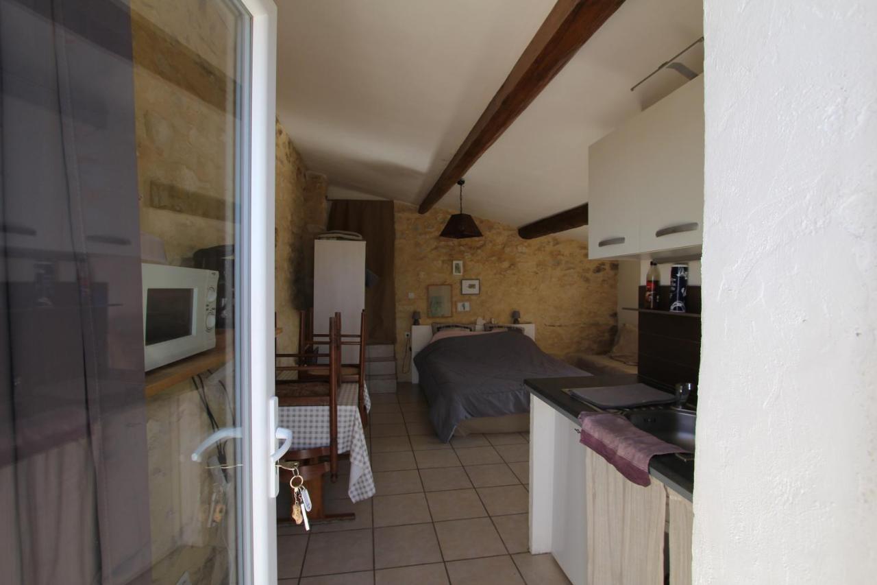 Studio Gard Calme Et Nature Russan Exterior photo