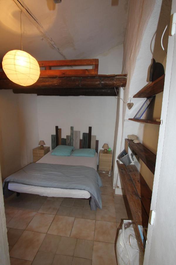 Studio Gard Calme Et Nature Russan Exterior photo