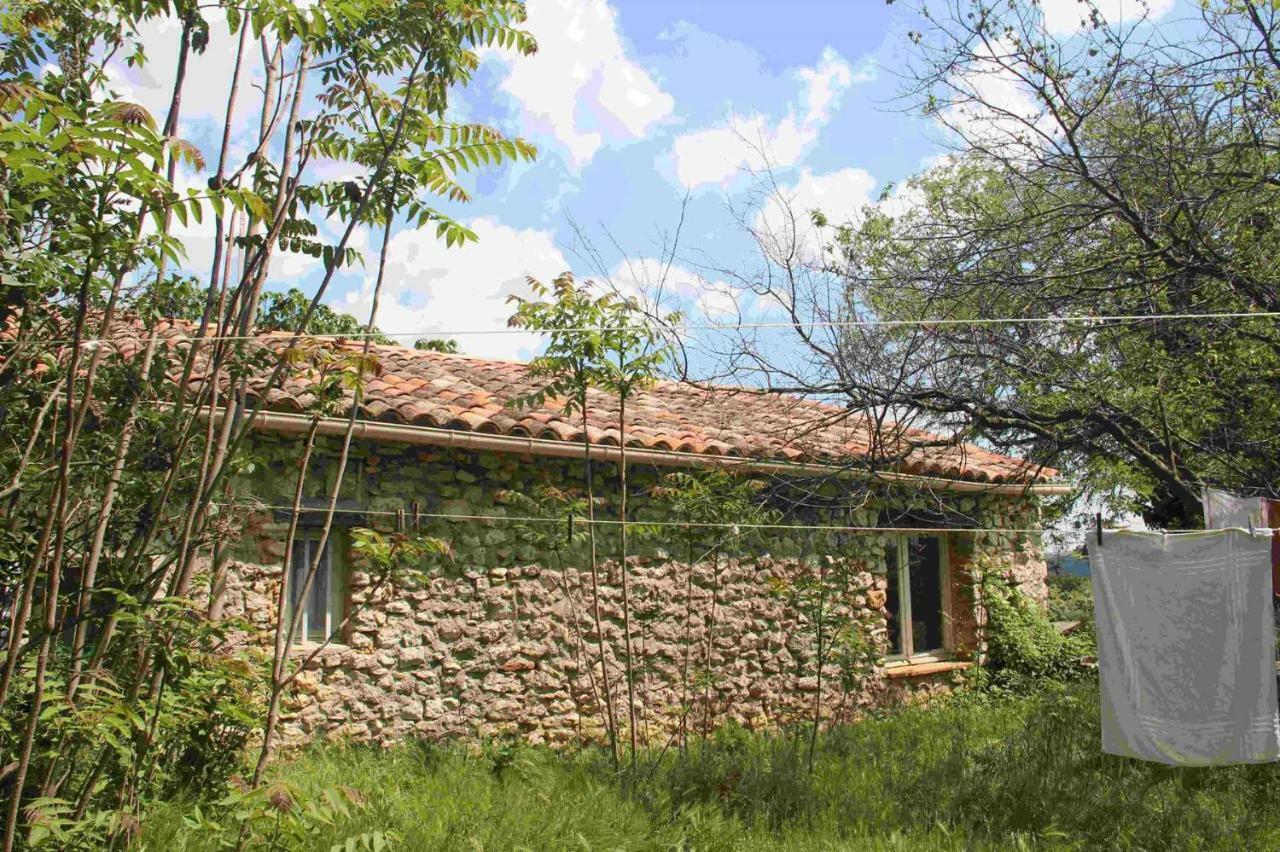 Studio Gard Calme Et Nature Russan Exterior photo