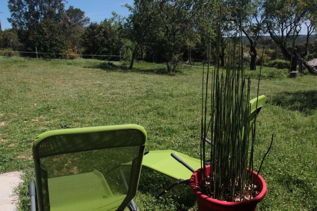 Studio Gard Calme Et Nature Russan Exterior photo
