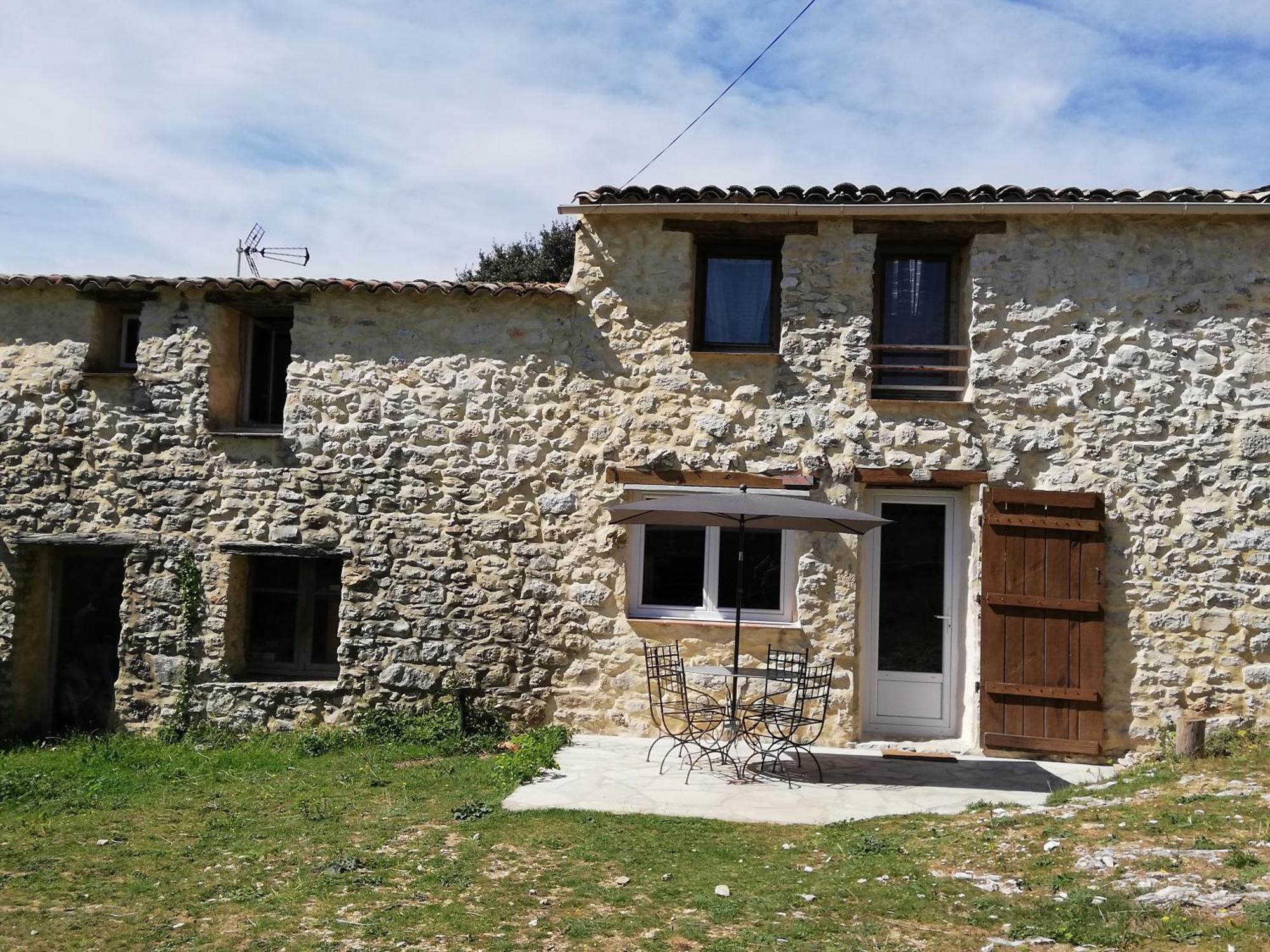 Studio Gard Calme Et Nature Russan Exterior photo