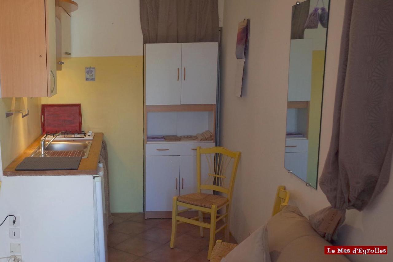 Studio Gard Calme Et Nature Russan Exterior photo